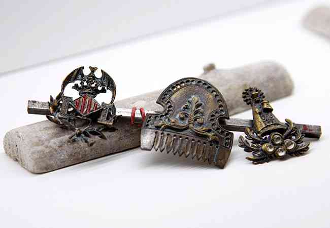 Inaguraci  n Peris Roca  13 