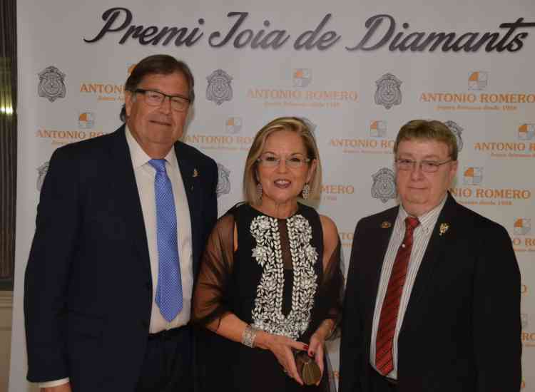 PREMIO JOIA BRILLANTES 15