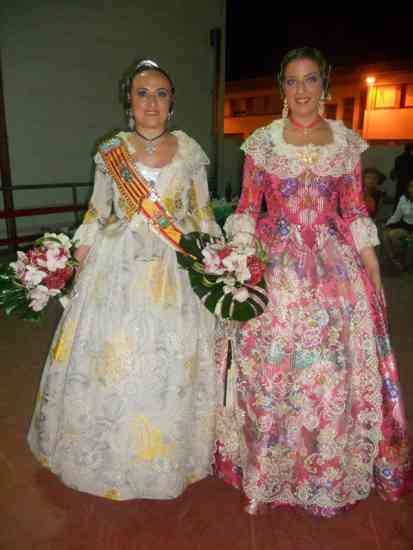 Inmaculada y M  nica