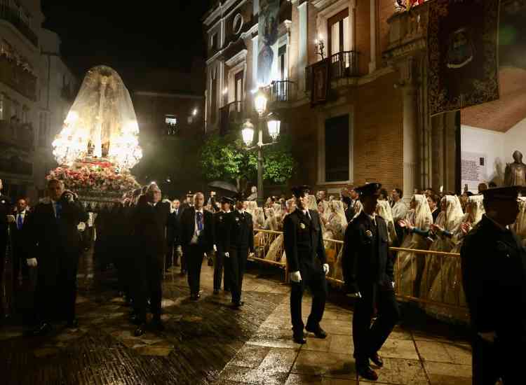 Procesion  12 