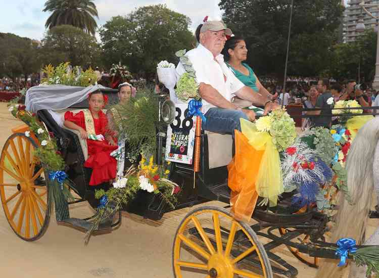 Batalla Flores 23  33 