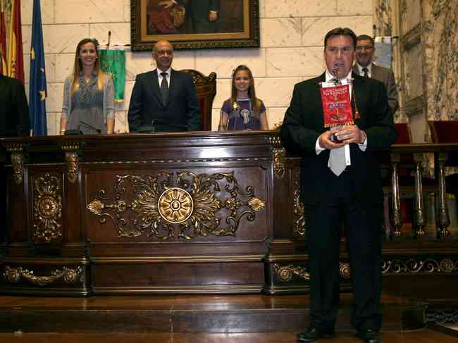 GalaArtistas2012  9 