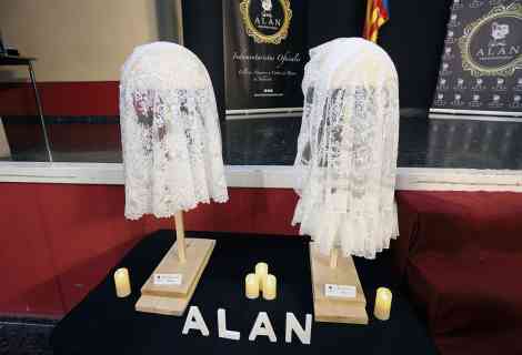 Alan Indumentaria entregó las mantillas a las Falleras Mayores y Cortes de Honor 