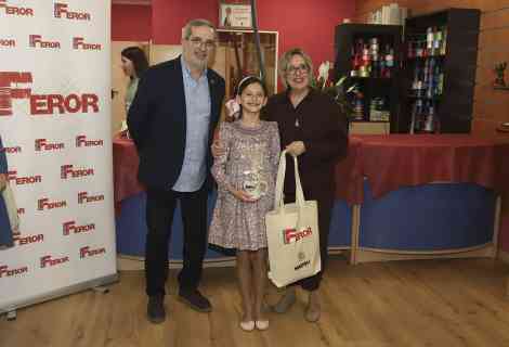 Entrega de parkas en Feror