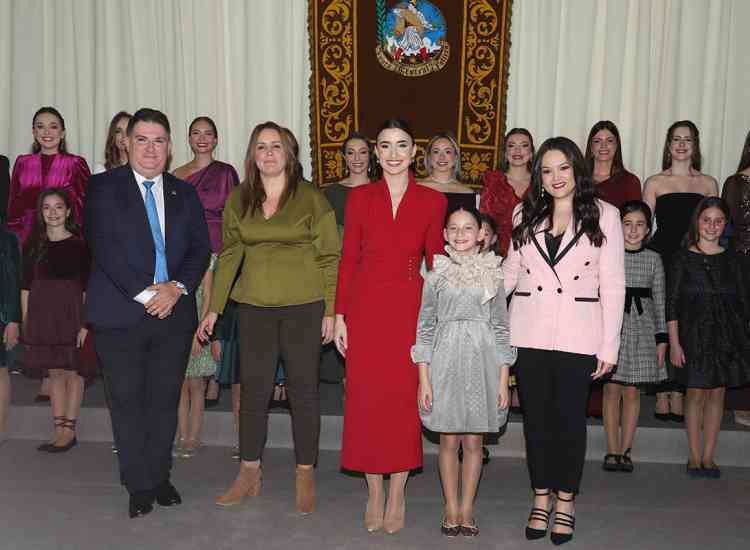 gala indumentaria 26  