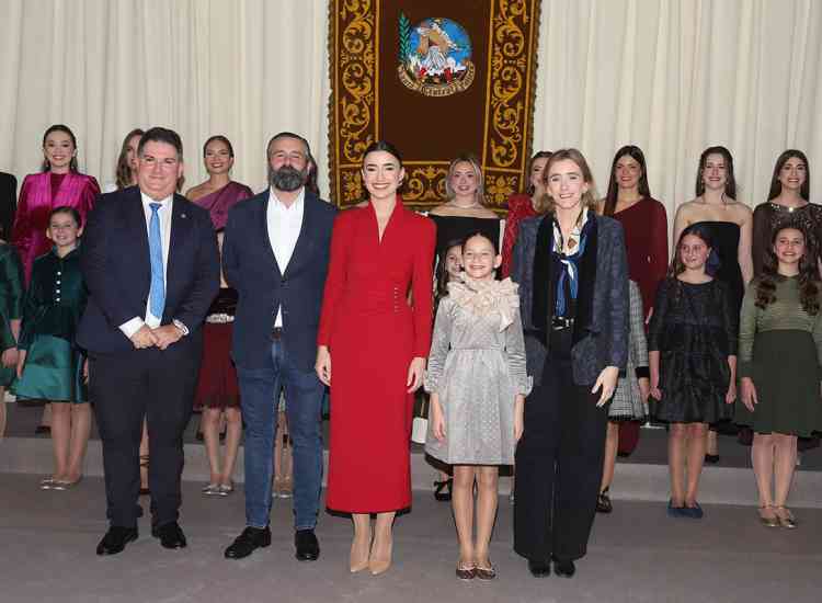 gala indumentaria 26  