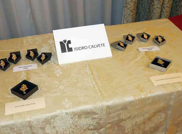 gala indumentaria 26  