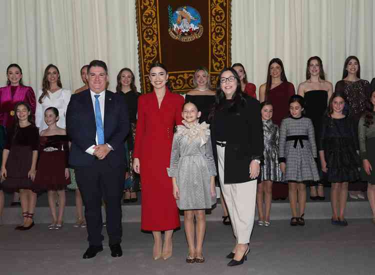 gala indumentaria 26  