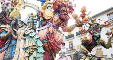 La comisión de la falla Convento Jerusalén logra un “hat trick” de premios en las Fallas de 2025