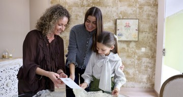 Carmen y Marta visitaron Santos Textil