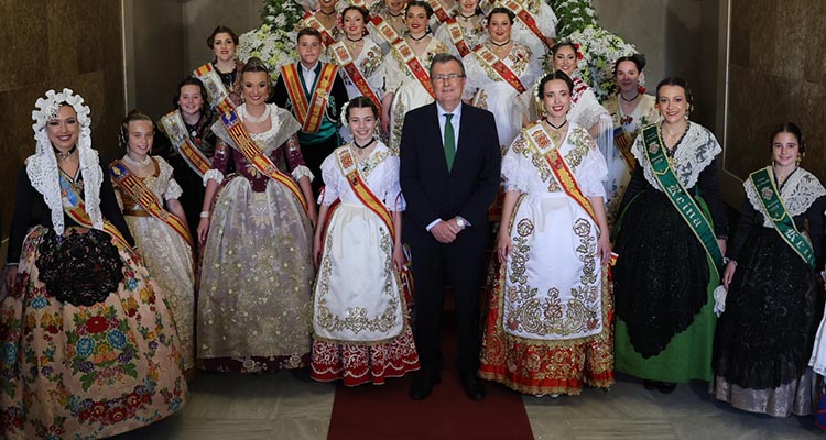 Las Falleras Mayores, en las fiestas de la Primavera de Murcia